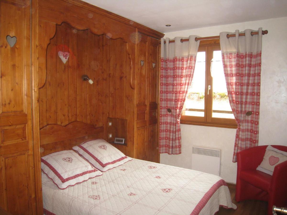 Charming Chalet In Ventron With Terrace Exterior photo